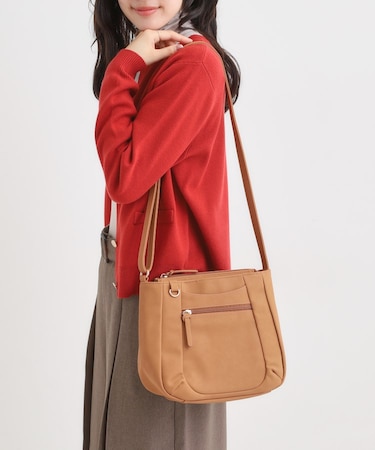 前ポケットショルダーバッグ