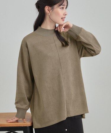 滑らかタッチが癖になる Aラインスエード調トップス