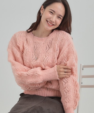 透かし編みニットトップス