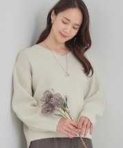 普段のコーデを華やかに スパンコールニット