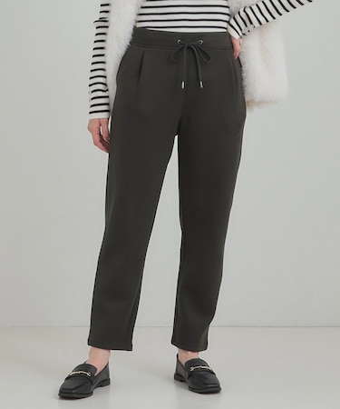 暖もちテーパードパンツ