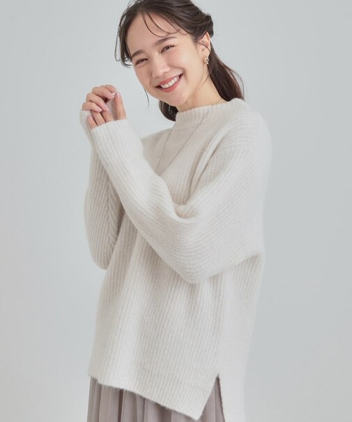 ふわふわが魅力 ハイネックニットプルオーバー