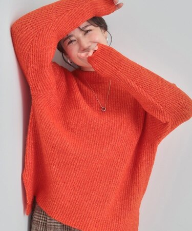 ふわふわが魅力 ハイネックニットプルオーバー