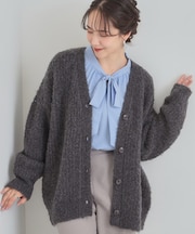 ブークレカラーVネックカーディガン