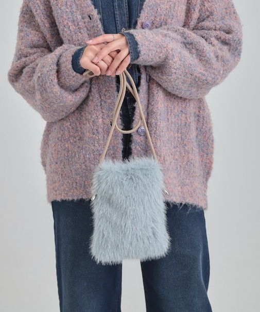 ラメ入りファーが目を惹く ミニショルダーバッグ