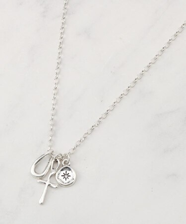 クロスチャームネックレス