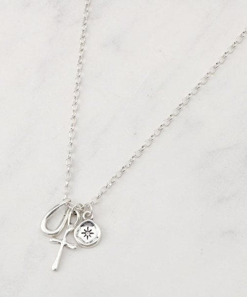 クロスチャームネックレス