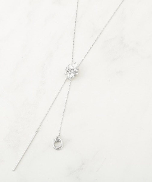 キラキラループタイネックレス