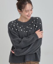大人きらめく ふわふわパール調ニット