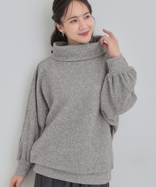 お顔周りをスッキリ見せるオフタートルリブドルマン