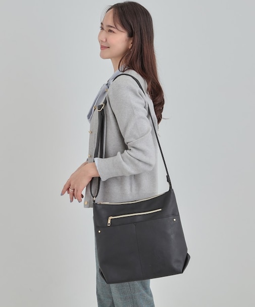 フロントWポケットショルダーバッグ