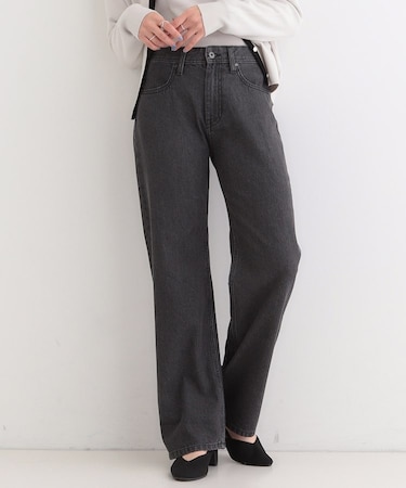 【SHOO・LA・RUE DENIM】程よいゆとりの ストレートデニムパンツ