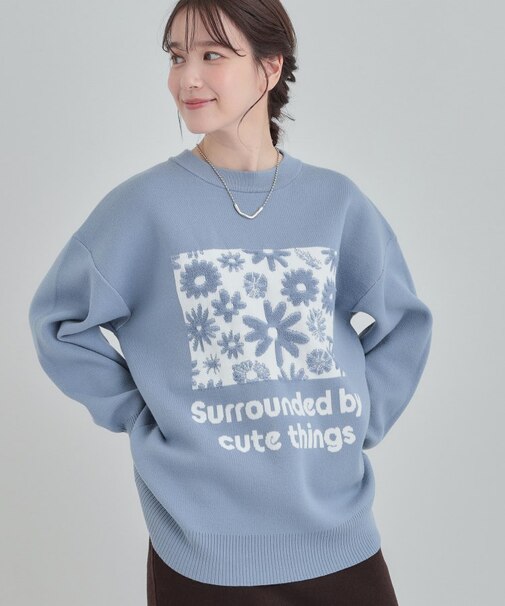 【体型カバー】ちくちくしにくい お花ロゴジャカードスウェットライクニット
