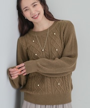 フェイクパールで上品見え ケーブルパール調ニット