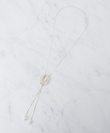 キラキラループタイネックレス