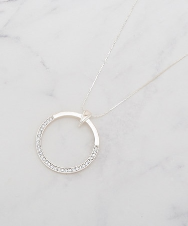 サークルキラキラネックレス