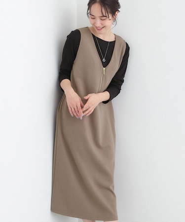 なめらかダンボールハーフジップ Vネックジャンパースカート