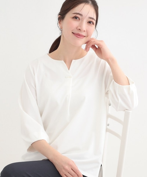 【洗濯機可/イージーケア/UV】パール調付きカットブラウス