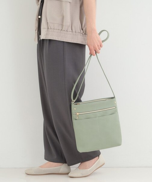 ボディフィット8ポケットショルダーバッグ