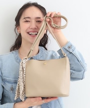 スカーフ付きショルダーバッグ