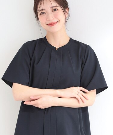 【ひんやり/吸水速乾/セットアップ可】洗濯後しわになりにくい　タックブラウス