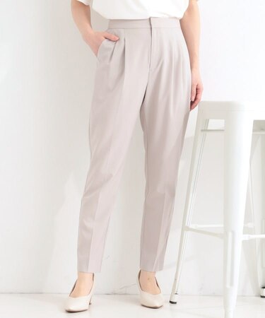 【ひんやり/セットアップ可】洗濯後しわになりにくい　タックテーパードパンツ