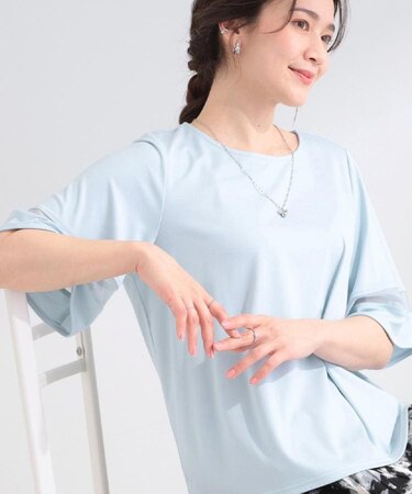【洗濯機後しわになりにくい/ひんやり/S-LL】お袖のシアーで抜け感プラス 二の腕隠せるフレアスリーブトップス
