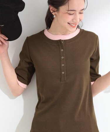 【S-LL/洗濯機可】二の腕隠れる 配色レイヤード風 ヘンリーネック5分袖Tシャツ