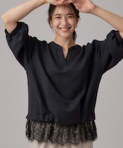 【S-LL】裾レースで女性らしさをプラス レイヤード風 タックスキッパーブラウス