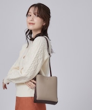 【軽量】ふわっと軽い3層ショルダーバッグ