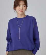 配色が目を引く　スウェットライクニット