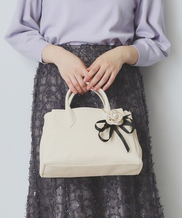 【2WAY】フラワーチャーム付きショルダー取外し可バッグ