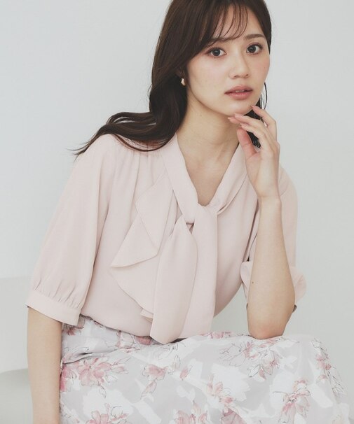 ラッフルボウタイブラウス【洗濯機洗い可/イージーアイロン】