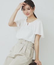 ビジュースリットフリルスリーブトップス【洗濯機洗い可】