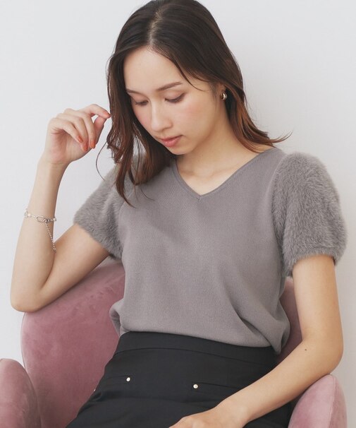 《6色展開》フェザーパフスリーブVネックニット【洗濯機洗い可】