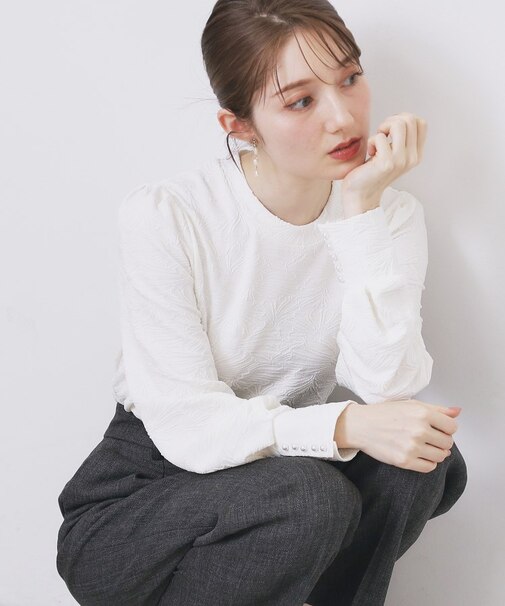 フラワージャカードパフスリーブトップス【洗濯機OK】