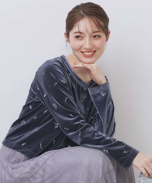 小花刺繍ベロアショートカーディガン【洗濯機可】