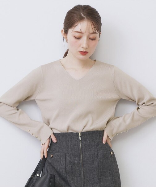 ゴールドボタンVネックニット【洗濯機OK】《6col》