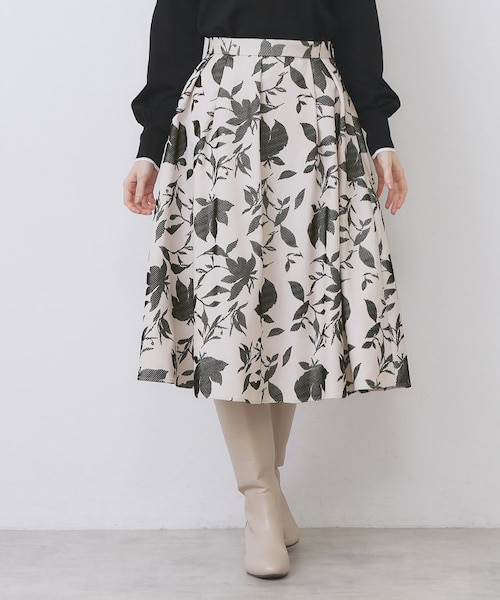 フラワータックフレアスカート【洗濯機OK/イージーアイロン/防