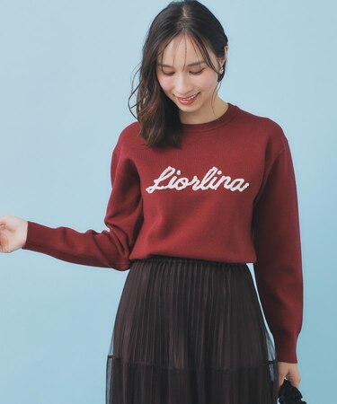 パール調ロゴクルーネックニット【洗濯機OK】