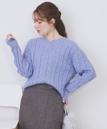 ラメ混ファンシーケーブルVネックニット【洗濯機OK】