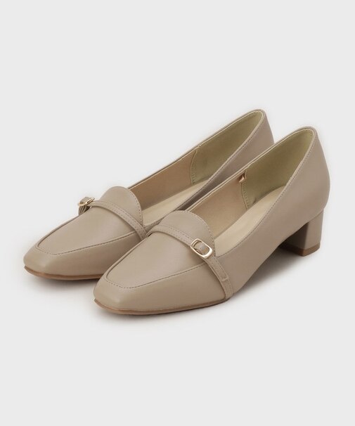 ビット付ヒールローファー