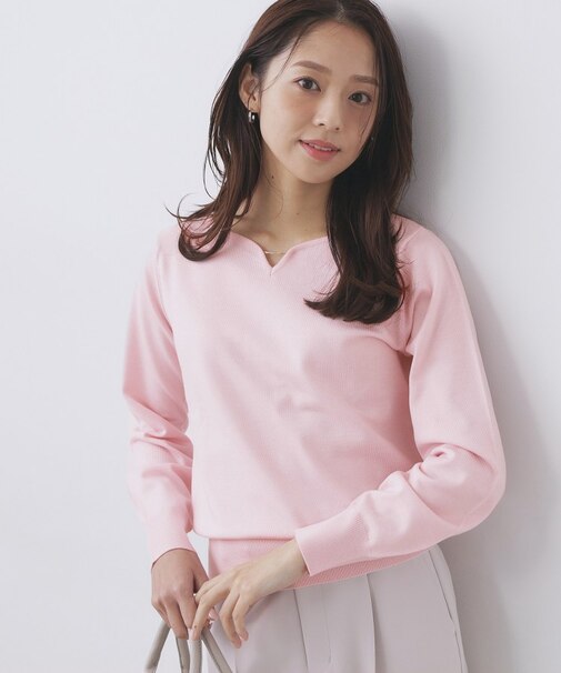 ゴールドパーツ付きハートネックニット【洗濯機OK】