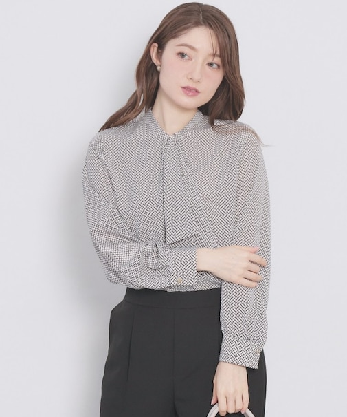 アシンメトリーボウタイブラウス【洗濯機OK/イージーアイロン/防シワ】《XS～LL》