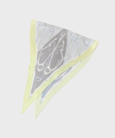 プリーツスカーフ