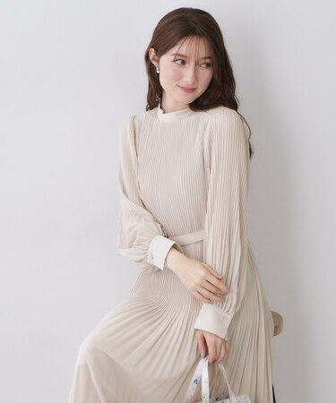 ベルト付きプリーツフレアワンピース【洗濯機OK/イージーアイロン/防シワ】《5col》