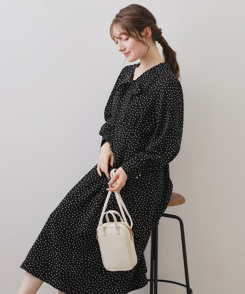 リボンボウタイドットワンピース【洗濯機OK/イージーアイロン/防シワ】