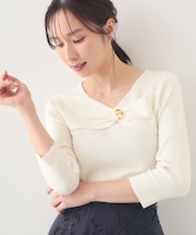 ブローチ風ゴールドパーツ付きアシメニット【洗濯機OK／坑ピル】