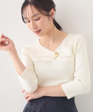 ブローチ風ゴールドパーツ付きアシメニット【洗濯機OK／坑ピル】