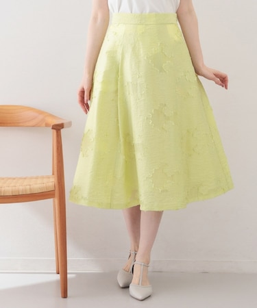 フラワーカットジャカードタックフレアスカート【洗濯機OK／イージーアイロン】
